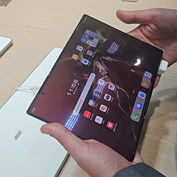 Huawei tri-fold phone