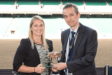 Dominic Smith receiving IBM ISV of the Year award 2014